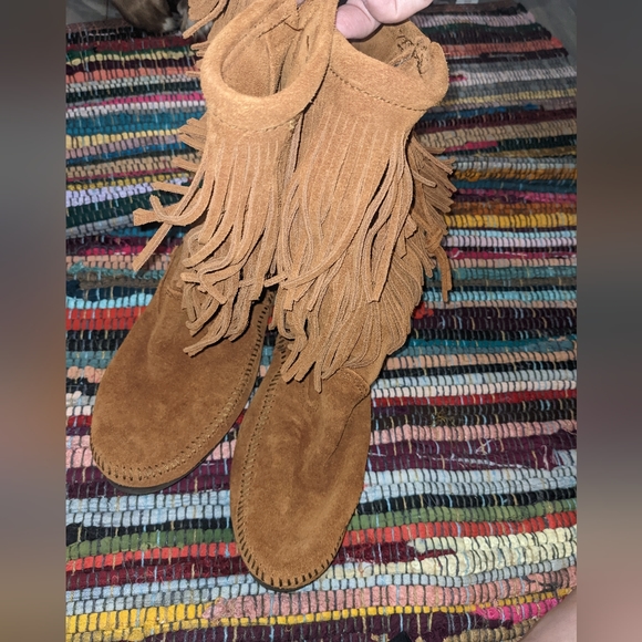 Boots - Picture 4 of 4